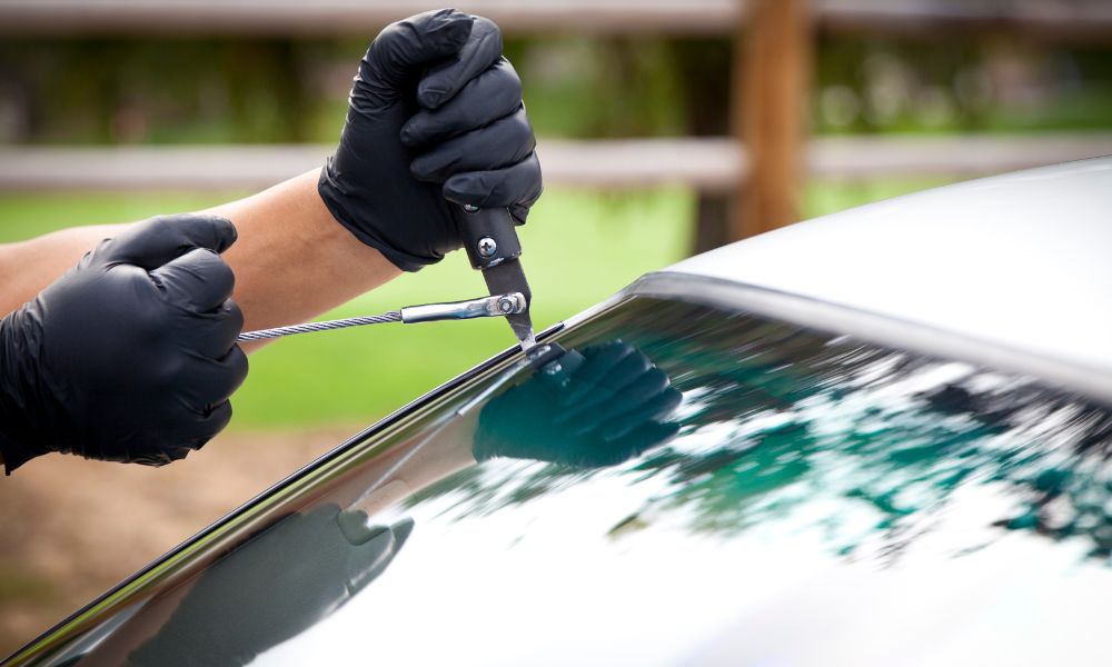 Why Timely Windshield Repair and Replacements Are Necessary